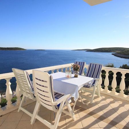 Apartments By The Sea Milna, Vis - 8944 Exterior photo